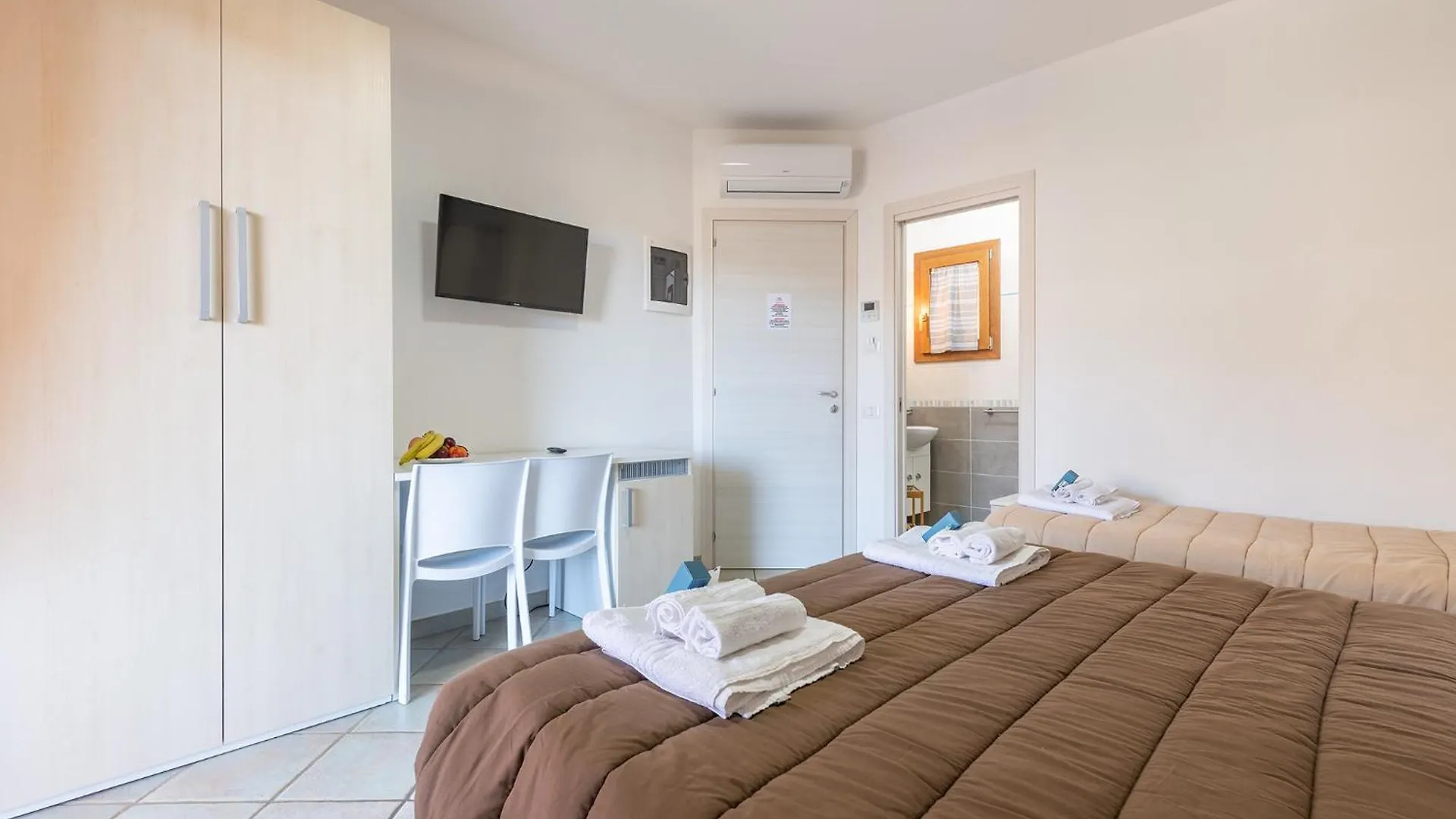 B&B Simius Bay Вилласимиус 0*,