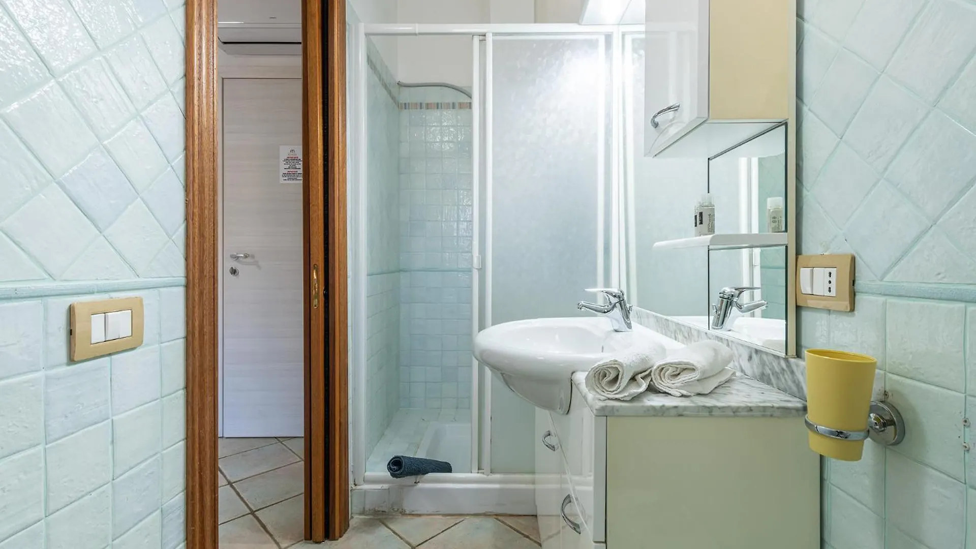 B&B Simius Bay Вилласимиус 0*,